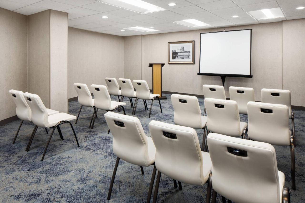 Courtyard By Marriott Minneapolis Downtown Dış mekan fotoğraf