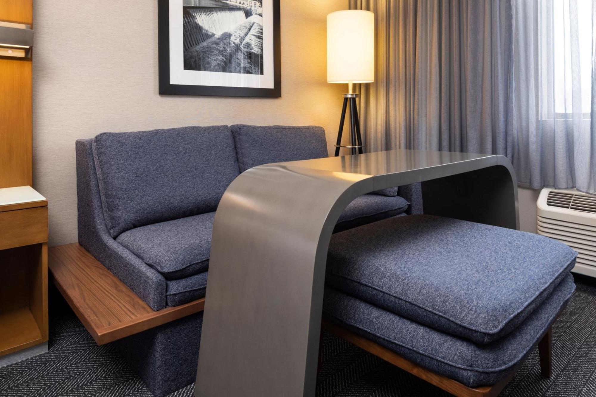 Courtyard By Marriott Minneapolis Downtown Dış mekan fotoğraf