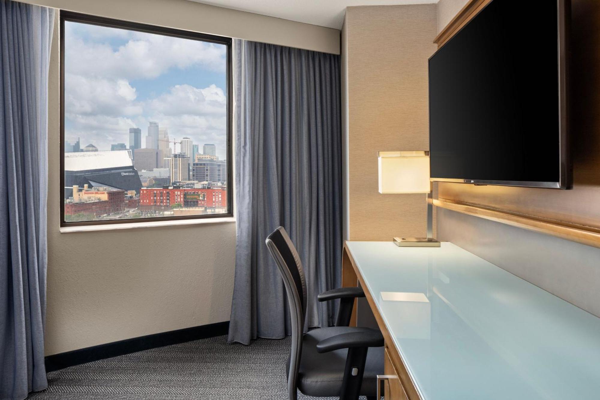 Courtyard By Marriott Minneapolis Downtown Dış mekan fotoğraf