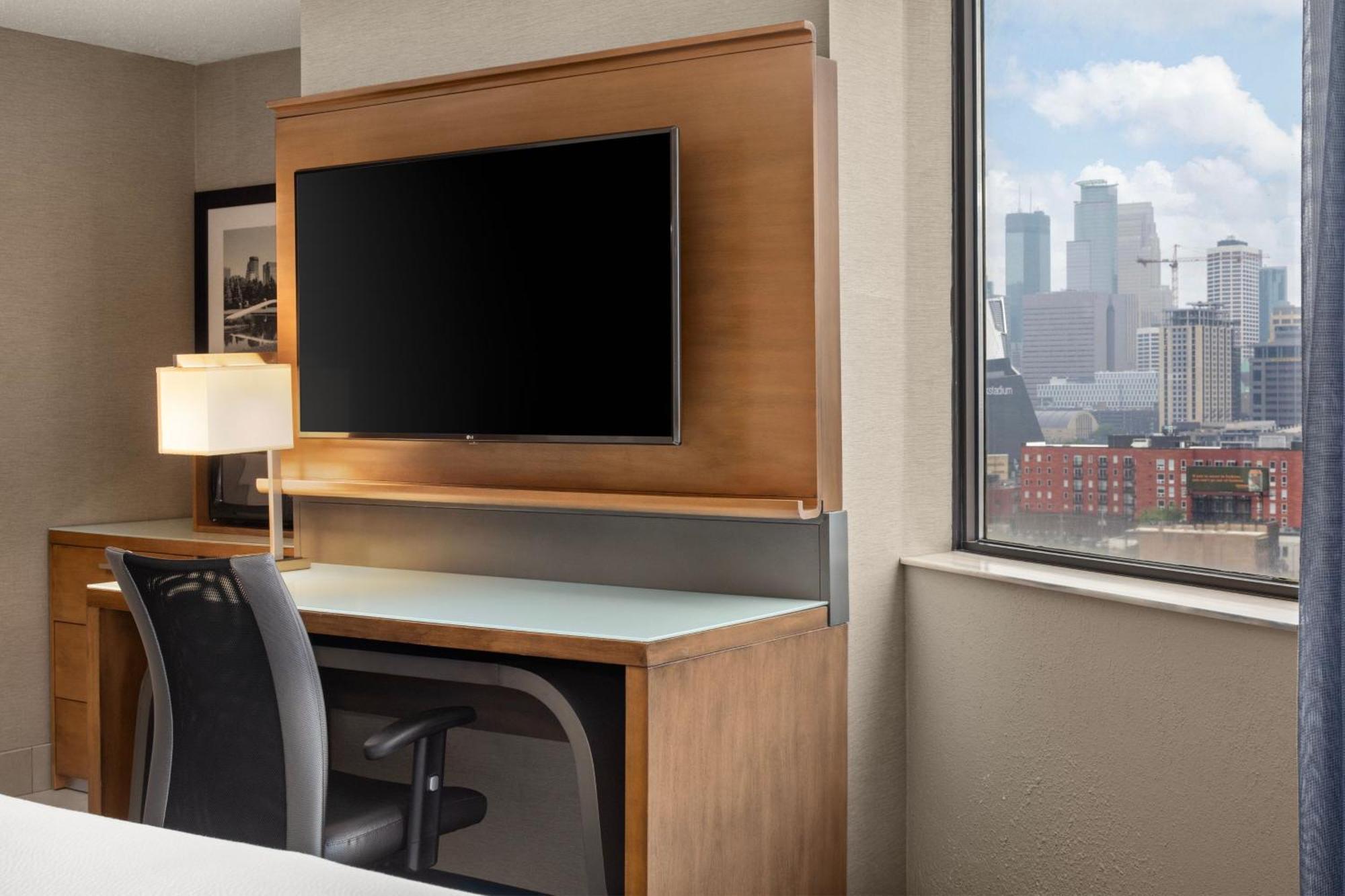 Courtyard By Marriott Minneapolis Downtown Dış mekan fotoğraf