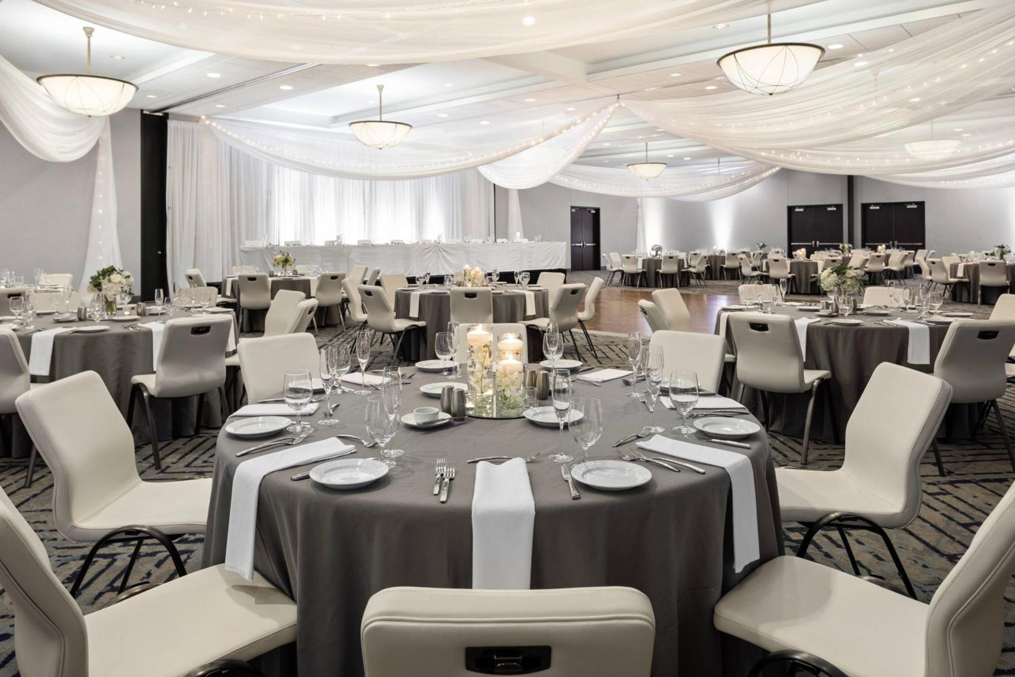 Courtyard By Marriott Minneapolis Downtown Dış mekan fotoğraf
